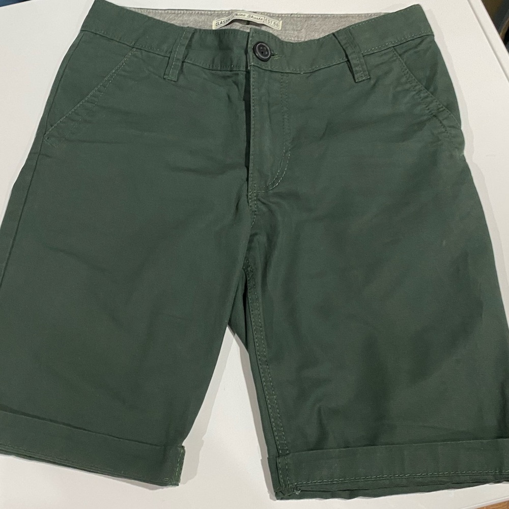 H&M Classic Chino Shorts Size 8-9Y